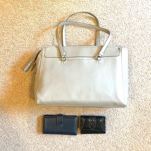 A NEW DAY TOTE BAG with 2 WALLET’S